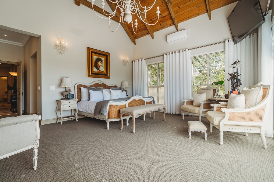 3 Bedroom Property for Sale in Kraaibosch Manor Western Cape